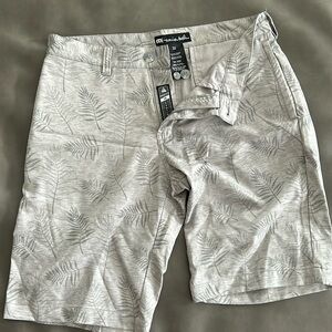 Travis Mathew Hybrid Shorts size 32
